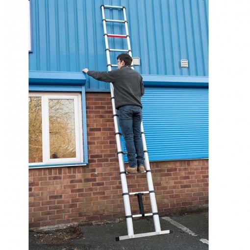 Telescopic Ladder Easy to use and lightweight Shop SafetySteps