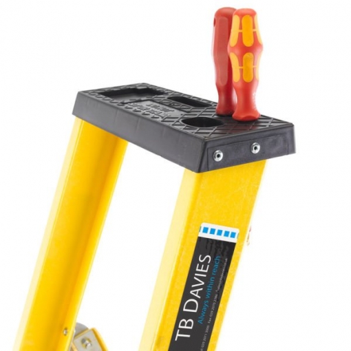 Heavy duty Fibreglass Platform Stepladder - Image 5
